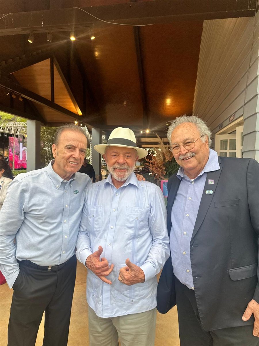 Mussa Calil com o presidente Lula