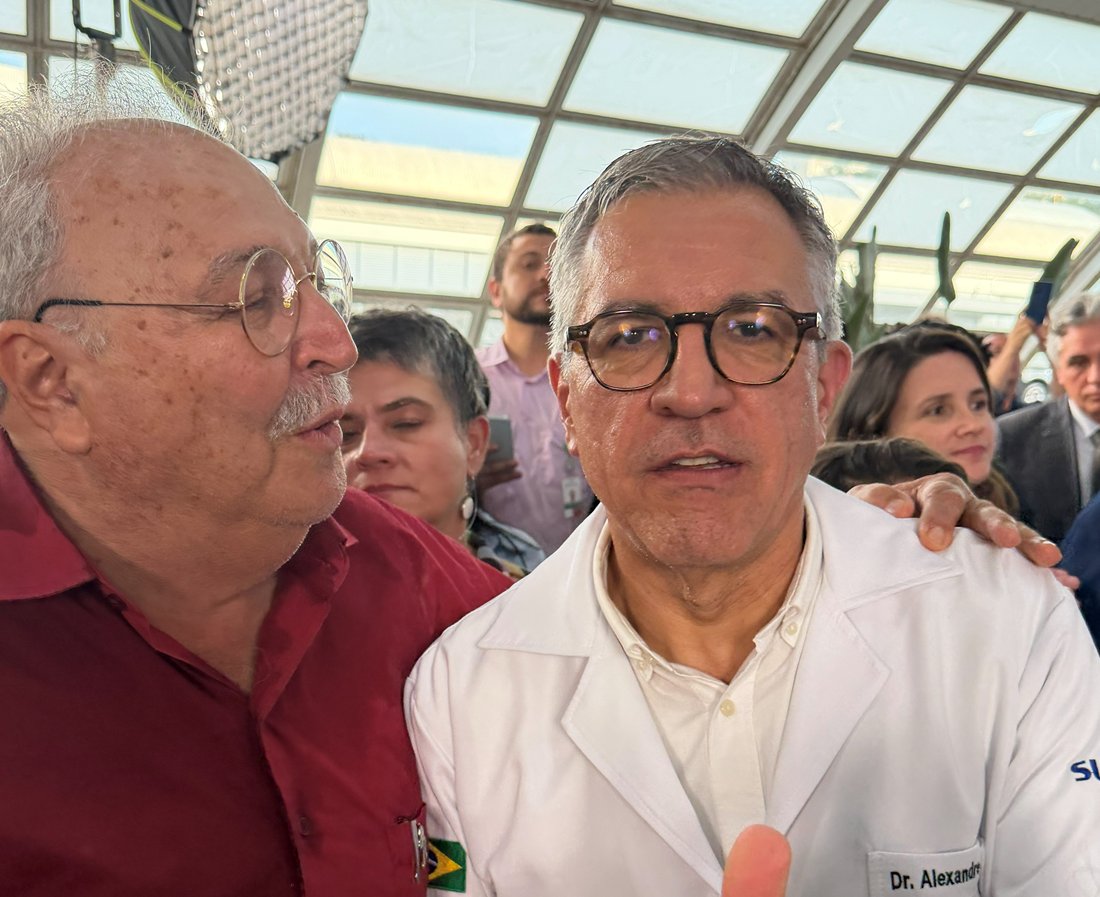 Mussa Calil com o ministro da Saúde Alexandre Padilha